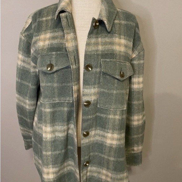 BP Green & Cream Plaid Brushed Shacket - Picture 2 of 11